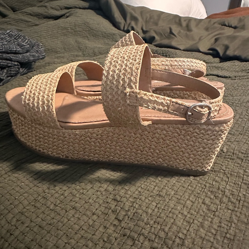 Women's Tan Woven Platform Sandals Steve Madden